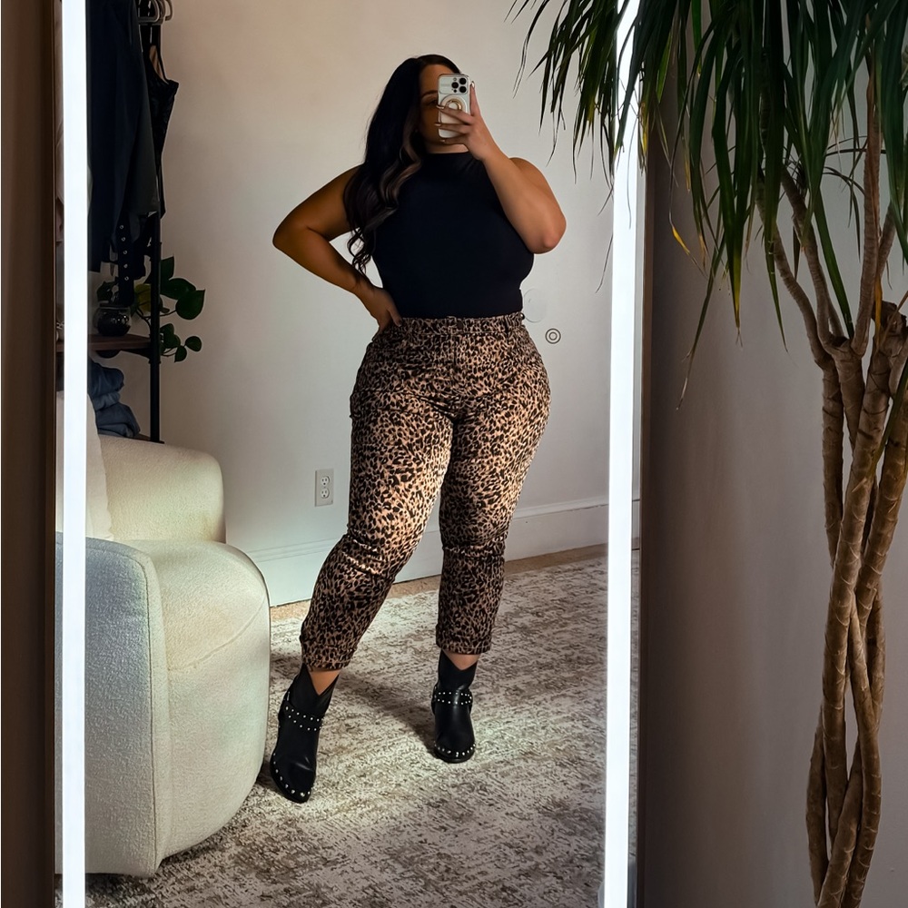 14W - Terra & Sky Leopard Print Ankle Pants